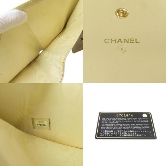 CHANEL Logo Wallet - Picture 6 of 11